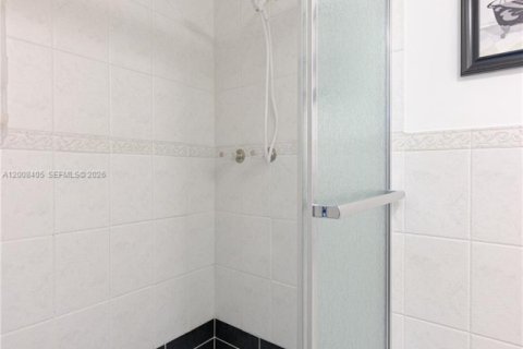 Купить кондоминиум в Тамарак, Флорида 2 спальни, 92.44м2, № 2073181 - фото 20
