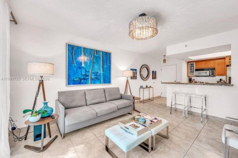 Copropriété à vendre à Miami Beach, Floride: 1 chambre, 63.73 m2 № 2153042 - photo 3