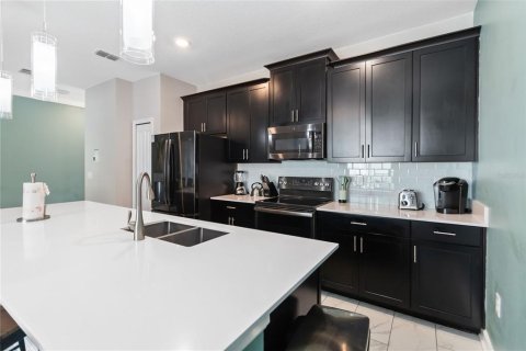 Touwnhouse à vendre à Davenport, Floride: 4 chambres, 177.81 m2 № 1874124 - photo 7