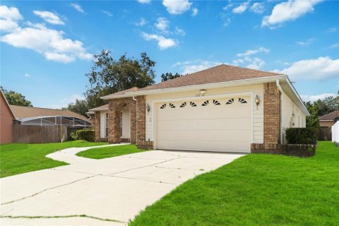 House in Oviedo, Florida 4 bedrooms, 226.31 sq.m. № 2225413 - photo 2