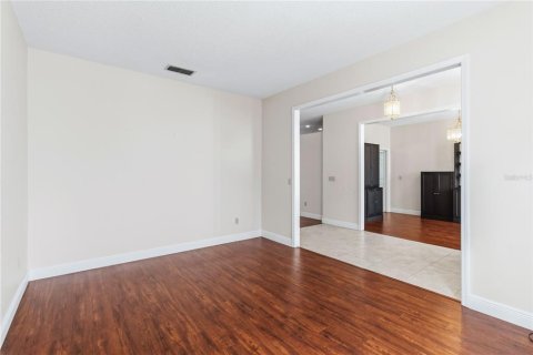 House in Oviedo, Florida 4 bedrooms, 226.31 sq.m. № 2225413 - photo 7