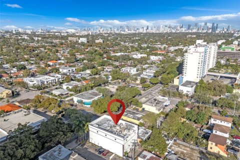 Immobilier commercial à vendre à Miami, Floride № 2032494 - photo 7