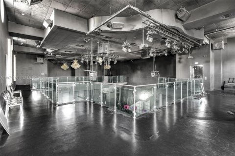 Immobilier commercial à vendre à Miami, Floride № 2032494 - photo 14