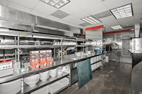 Immobilier commercial à vendre à Miami, Floride № 2032494 - photo 22