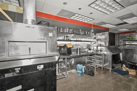 Immobilier commercial à vendre à Miami, Floride № 2032494 - photo 23