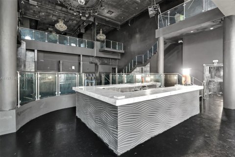 Immobilier commercial à vendre à Miami, Floride № 2032494 - photo 11