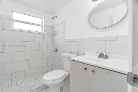 Appartement à louer à Miami, Floride: 1 chambre, 433.85 m2 № 1990132 - photo 14