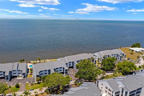 Condo in Ruskin, Florida, 2 bedrooms № 2155813 - photo 19