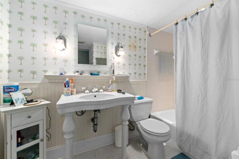 Condo in Ruskin, Florida, 2 bedrooms № 2155813 - photo 12