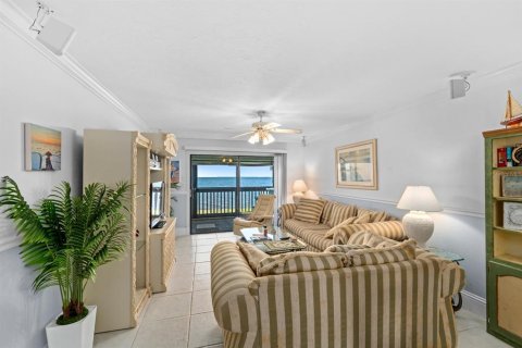 Condo in Ruskin, Florida, 2 bedrooms № 2155813 - photo 7
