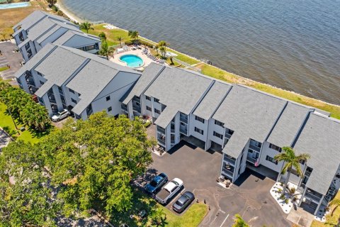 Condo in Ruskin, Florida, 2 bedrooms № 2155813 - photo 20