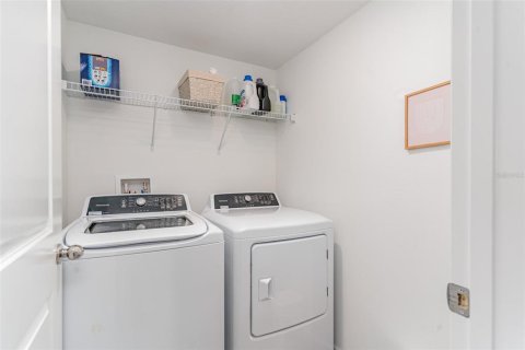 Adosado en alquiler en Newberry, Florida, 3 dormitorios, 153.94 m2 № 2280415 - foto 16