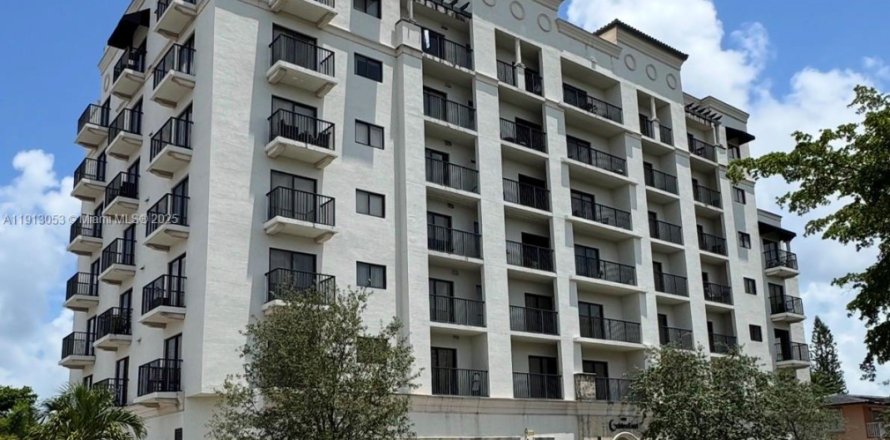 Condo in Miami, Florida, 1 bedroom  № 1969577