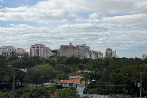 Condo in Miami, Florida, 1 bedroom  № 1969577 - photo 2