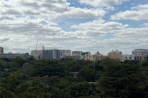 Condo in Miami, Florida, 1 bedroom  № 1969577 - photo 5