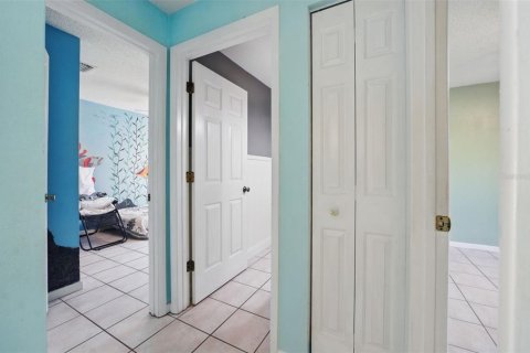 House in Palm Coast, Florida 3 bedrooms, 121.14 sq.m. № 1636690 - photo 10