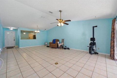 House in Palm Coast, Florida 3 bedrooms, 121.14 sq.m. № 1636690 - photo 7