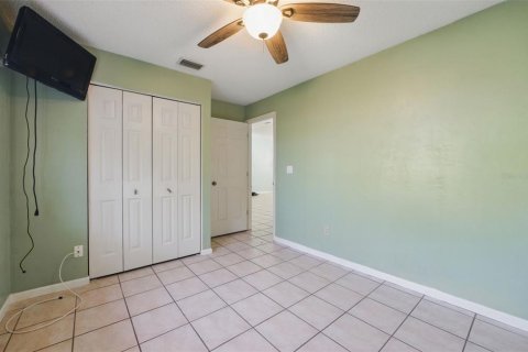 House in Palm Coast, Florida 3 bedrooms, 121.14 sq.m. № 1636690 - photo 12