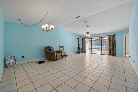 House in Palm Coast, Florida 3 bedrooms, 121.14 sq.m. № 1636690 - photo 8