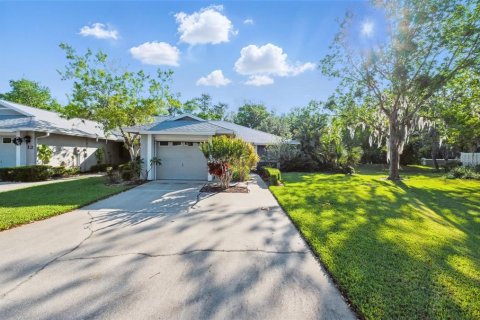 House in Palm Coast, Florida 3 bedrooms, 121.14 sq.m. № 1636690 - photo 1