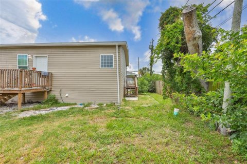 Apartment in Largo, Florida 4 bedrooms, 150.5 sq.m. № 2200150 - photo 27