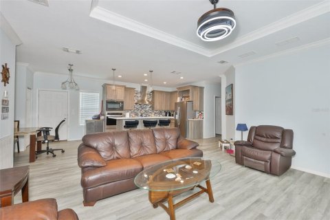 Apartment in Largo, Florida 4 bedrooms, 150.5 sq.m. № 2200150 - photo 16