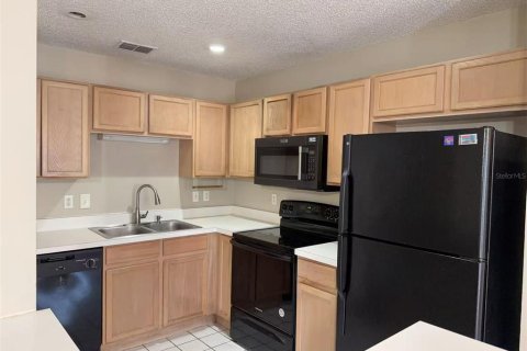 Touwnhouse à louer à Apopka, Floride: 3 chambres, 136.57 m2 № 2102085 - photo 4