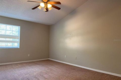 Touwnhouse à louer à Apopka, Floride: 3 chambres, 136.57 m2 № 2102085 - photo 8