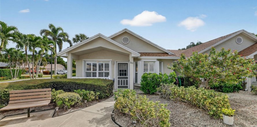 Villa ou maison à Port St. Lucie, Floride 2 chambres, 96.34 m2 № 1987399