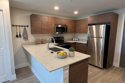 Condo in Orlando, Florida, 1 bedroom № 2229648 - photo 3