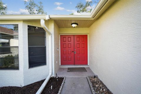 Casa en venta en Spring Hill, Florida, 3 dormitorios, 161.56 m2 № 1918085 - foto 3