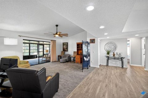Casa en venta en Spring Hill, Florida, 3 dormitorios, 161.56 m2 № 1918085 - foto 11