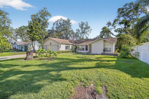 Casa en venta en Spring Hill, Florida, 3 dormitorios, 161.56 m2 № 1918085 - foto 2