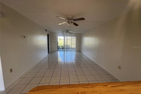 Copropriété à louer à Punta Gorda, Floride: 2 chambres, 94.48 m2 № 1718865 - photo 6