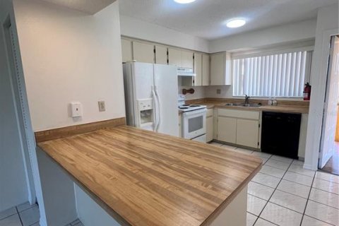 Copropriété à louer à Punta Gorda, Floride: 2 chambres, 94.48 m2 № 1718865 - photo 4