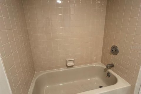 Copropriété à louer à Punta Gorda, Floride: 2 chambres, 94.48 m2 № 1718865 - photo 12