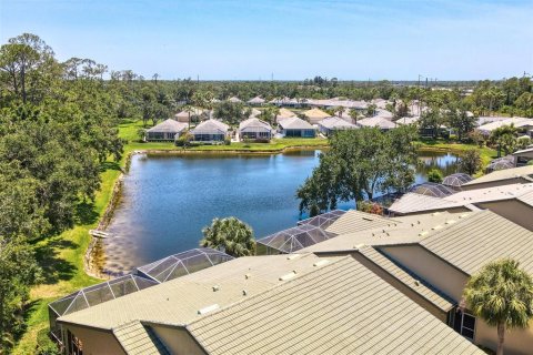 Villa ou maison à vendre à Bradenton, Floride: 2 chambres, 121.52 m2 № 1740975 - photo 3