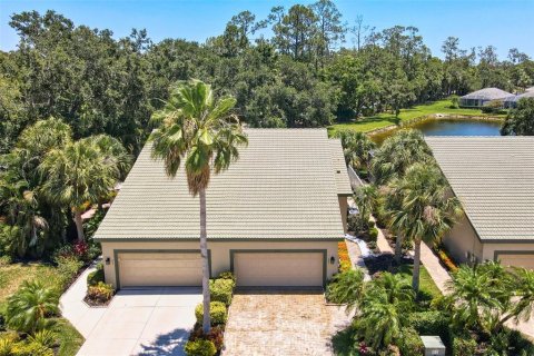 Villa ou maison à vendre à Bradenton, Floride: 2 chambres, 121.52 m2 № 1740975 - photo 2