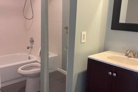 Townhouse in West Palm Beach, Florida 2 bedrooms, 114.83 sq.m. № 2086534 - photo 20