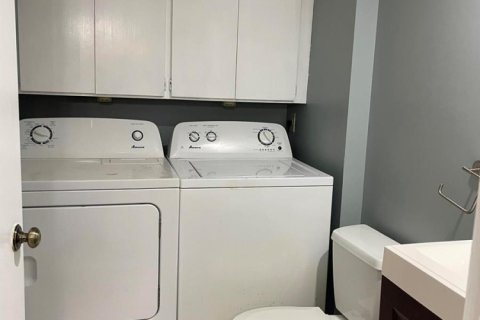 Townhouse in West Palm Beach, Florida 2 bedrooms, 114.83 sq.m. № 2086534 - photo 17