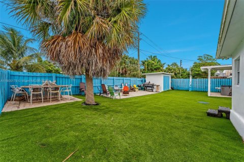 Propiedad comercial en venta en Hallandale Beach, Florida, 147.25 m2 № 1967409 - foto 28