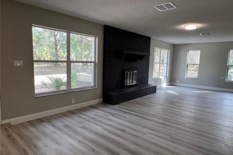 House in Crystal River, Florida 4 bedrooms, 186.73 sq.m. № 2213596 - photo 9