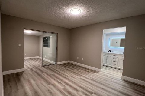 House in Crystal River, Florida 4 bedrooms, 186.73 sq.m. № 2213596 - photo 11