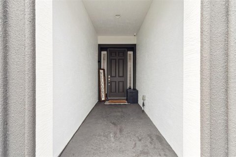 Villa ou maison à vendre à Daytona Beach, Floride: 4 chambres, 222.59 m2 № 2094425 - photo 2
