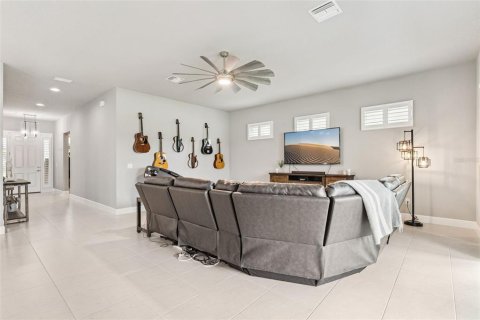 Villa ou maison à vendre à Daytona Beach, Floride: 4 chambres, 222.59 m2 № 2094425 - photo 5