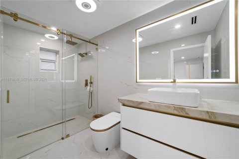 House in Davie, Florida 5 bedrooms, 383.13 sq.m. № 2036229 - photo 25