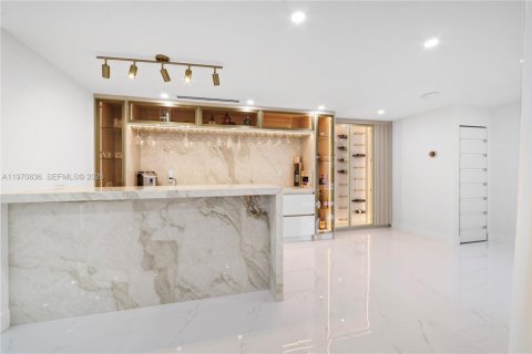 House in Davie, Florida 5 bedrooms, 383.13 sq.m. № 2036229 - photo 28