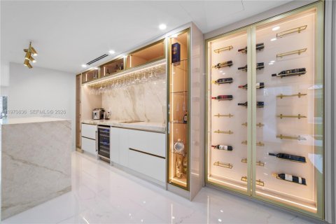 House in Davie, Florida 5 bedrooms, 383.13 sq.m. № 2036229 - photo 29