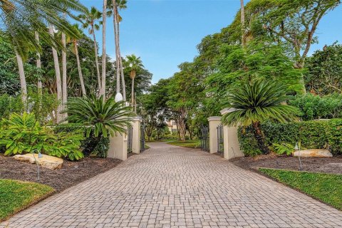 Villa ou maison à vendre à Sarasota, Floride: 4 chambres, 622.72 m2 № 2402915 - photo 7