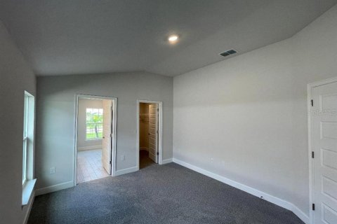 Casa en venta en Dade City, Florida, 4 dormitorios, 151.9 m2 № 1828469 - foto 11